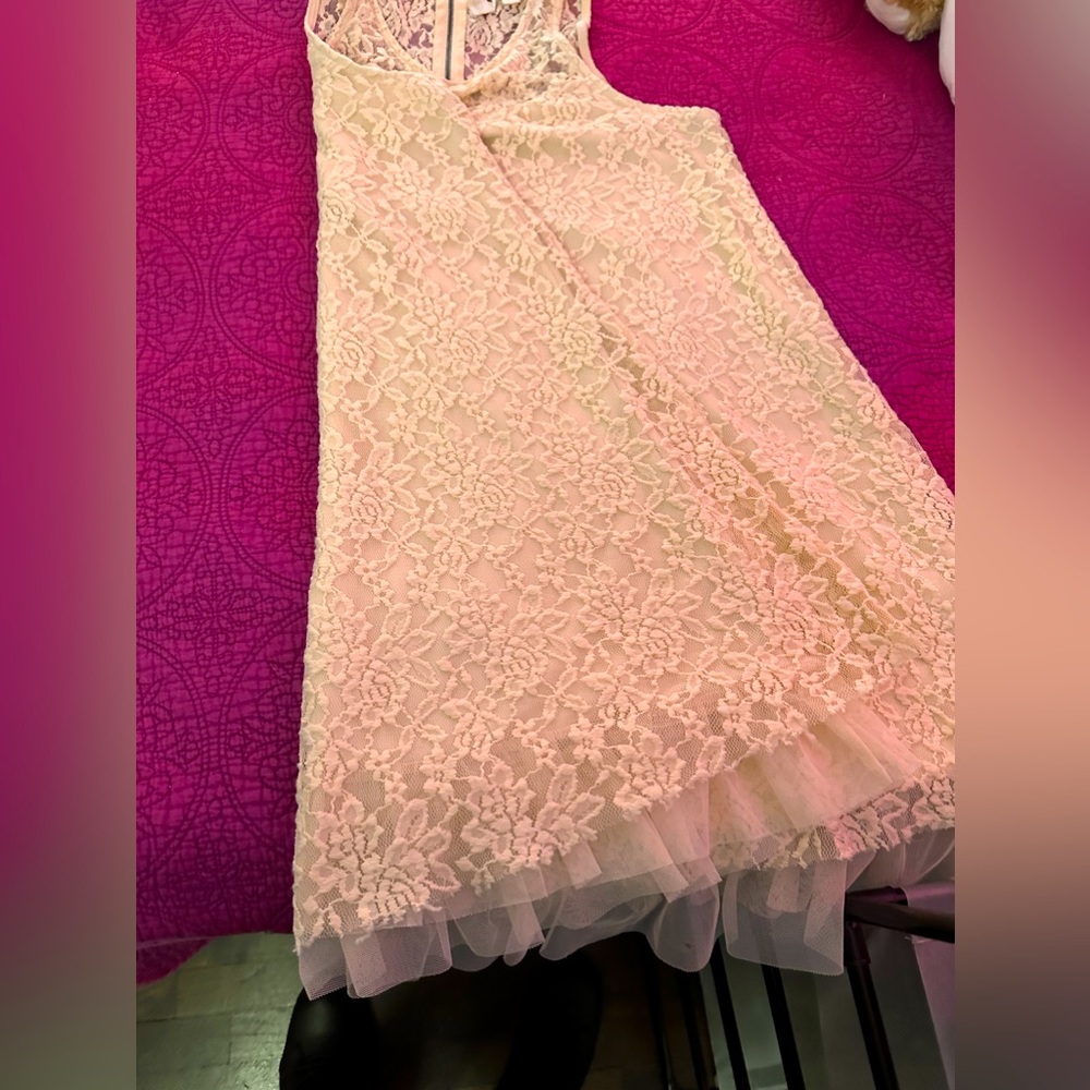Dress for women L ivory lace